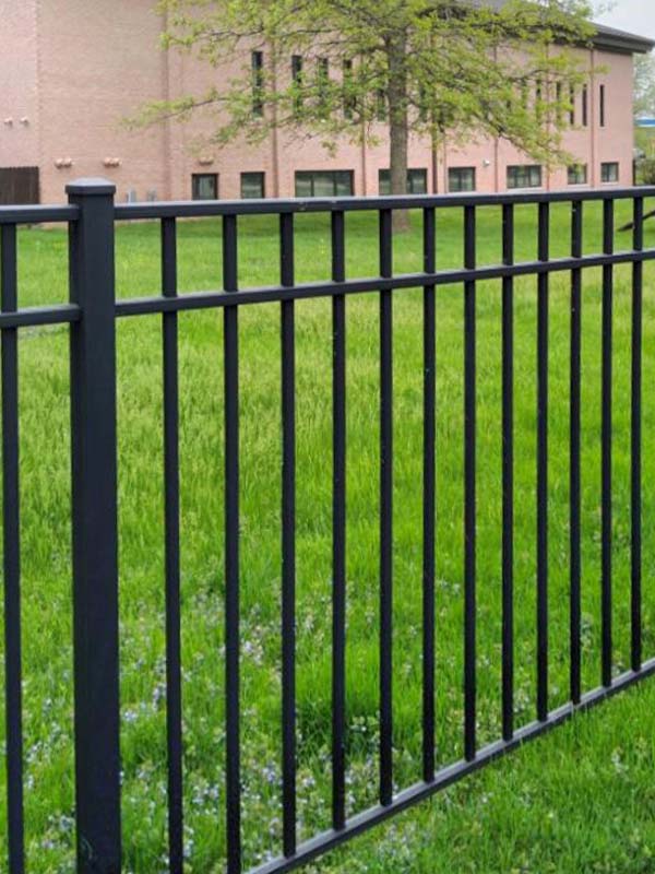 Aluminum fencing benefits in Northwest Chicago