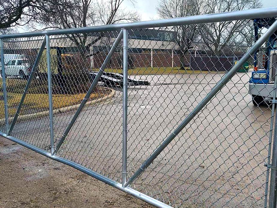 Des Plaines Illinois commercial fencing contractor